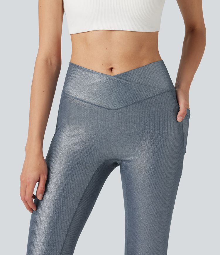 Leggings de yoga en punto acanalado, cintura alta con cruce, estampado metalizado (foil) y bolsillos