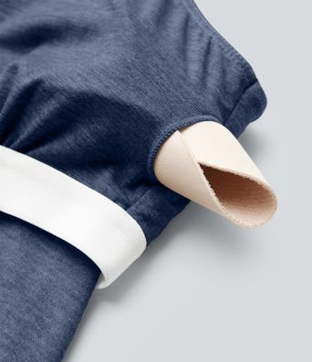 Fließendes Midikleid mit Seitentaschen, Racerback, integriertem BH und asymmetrischem Saum