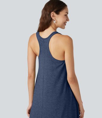 Fließendes Midikleid mit Seitentaschen, Racerback, integriertem BH und asymmetrischem Saum