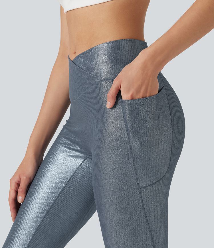 Leggings de yoga en punto acanalado, cintura alta con cruce, estampado metalizado (foil) y bolsillos