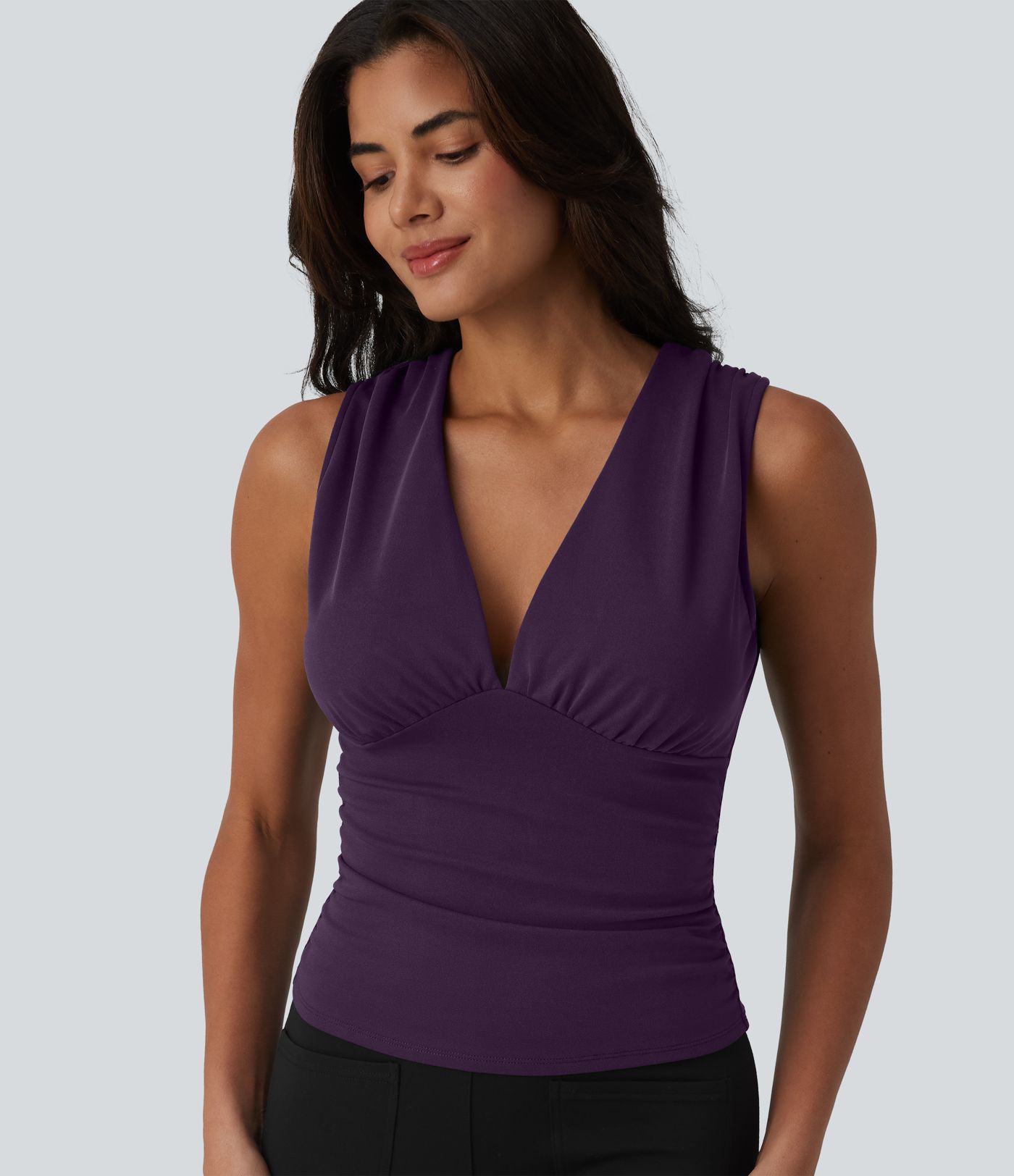 Débardeur tailleur col V avec fronces et brassière intégrée Débardeur tailleur col V avec fronces et brassière intégrée