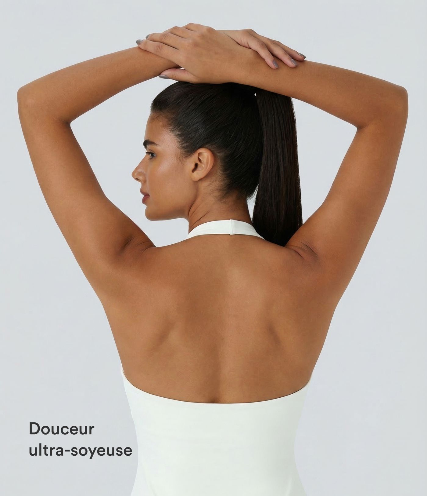 Softlyzero™ Plush Robe Sport Mini 2-en-1 à Poches Dos Nu et Col Halter