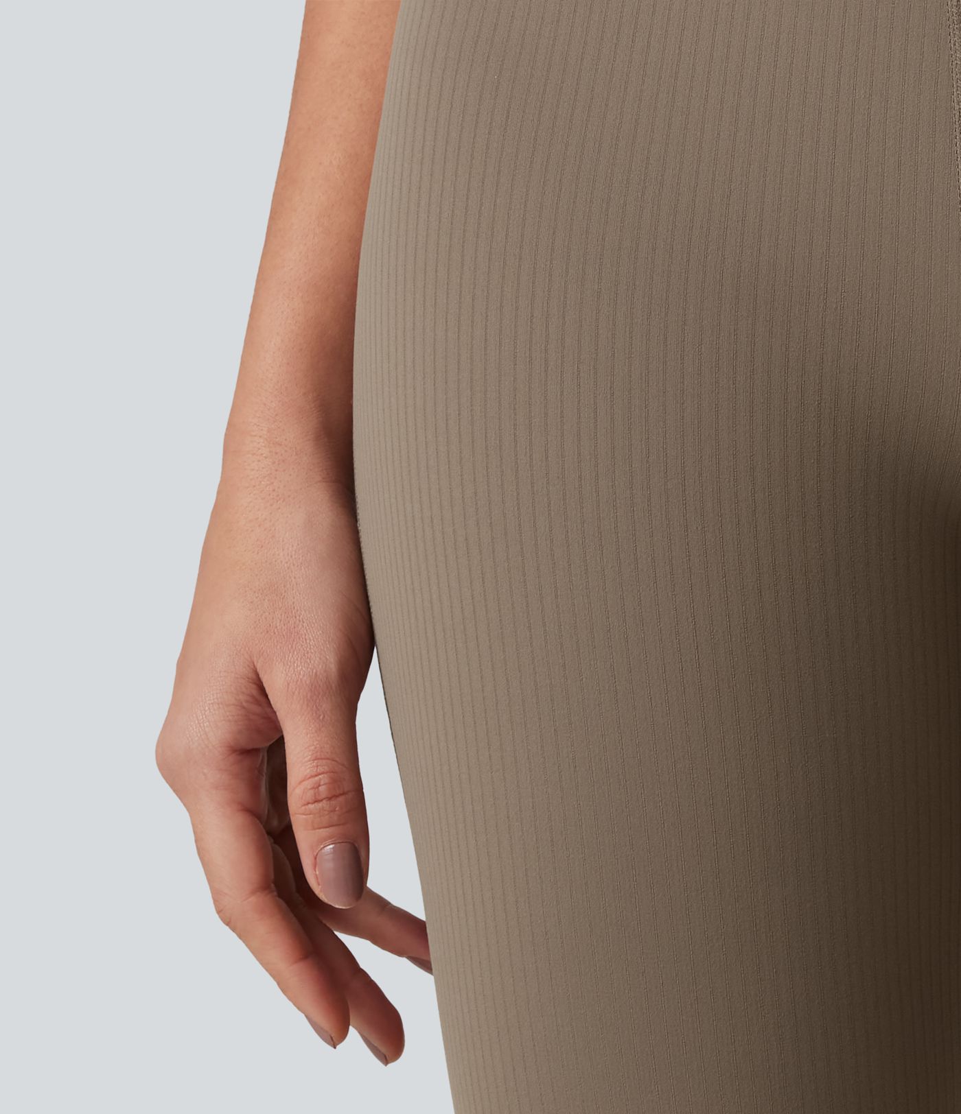Halara UltraSculpt™ Rippstrick-Yoga-Leggings mit hohem Bund, überkreuztem Saum und Taschen