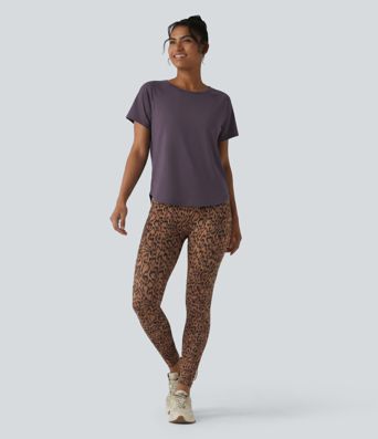 Haut de sport col rond manches courtes toucher frais avec fronces – UPF 50+ Haut de sport col rond manches courtes toucher frais avec fronces – UPF 50+