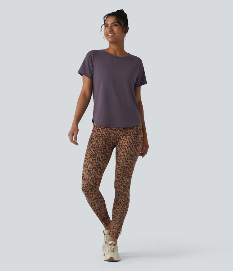 Haut de sport col rond manches courtes toucher frais avec fronces – UPF 50+ Haut de sport col rond manches courtes toucher frais avec fronces – UPF 50+