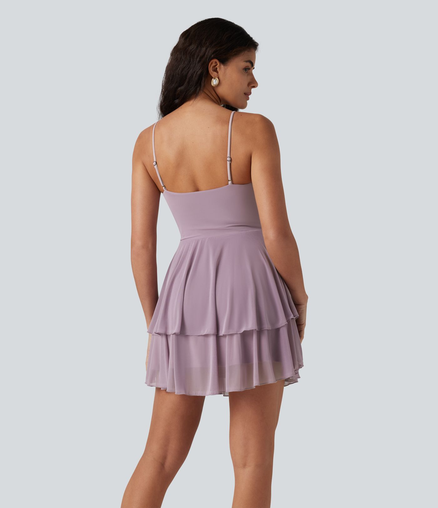 Robe nuisette mini demoiselle d'honneur et invitée de mariage avec brassière intégrée en mesh à col V noué et ourlet à volants Robe nuisette mini demoiselle d'honneur et invitée de mariage avec brassière intégrée en mesh à col V noué et ourlet à volants