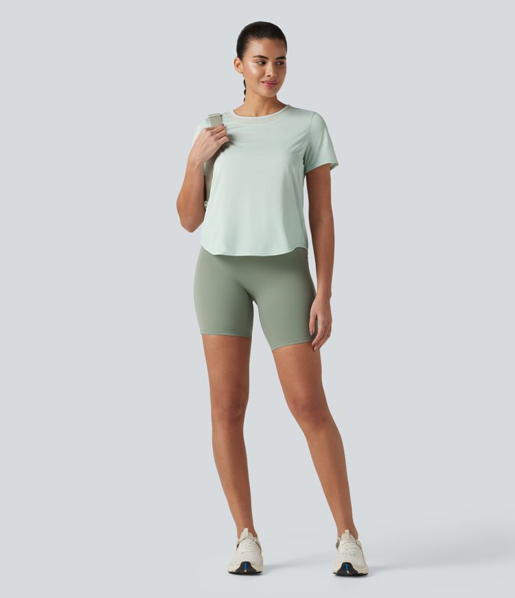 Lauf-Sport-Top mit Rundhalsausschnitt, kurzen Ärmeln, Kontrast-Mesh und abgerundeten Saum Lauf-Sport-Top mit Rundhalsausschnitt, kurzen Ärmeln, Kontrast-Mesh und abgerundeten Saum