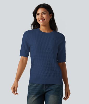 Pull col rond manches courtes en tissu gaufré