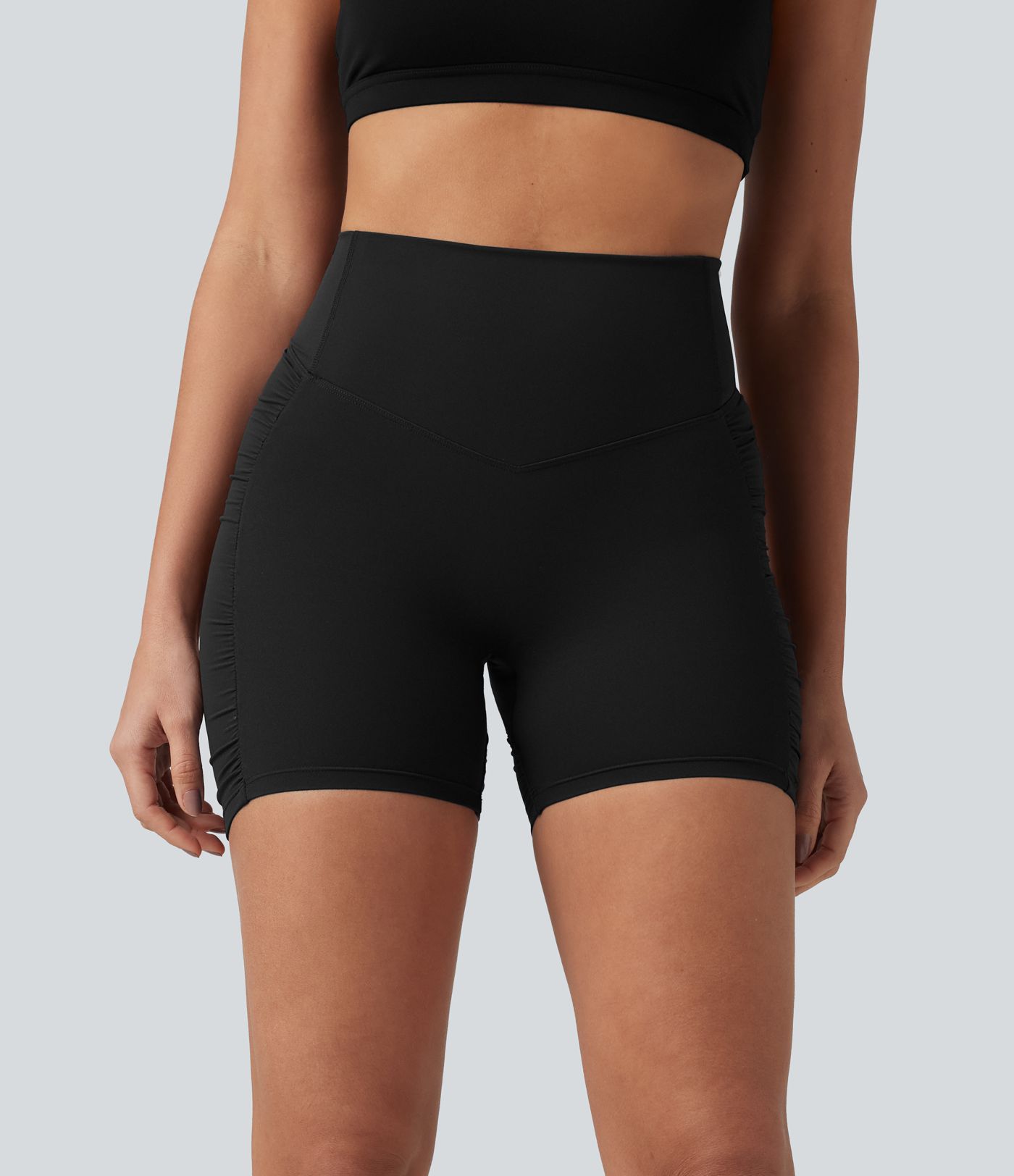 Halara Ultrasculpt™ - Geraffte Yoga-Biker-Shorts mit hohem Bund und Booty-Scrunch - 12,7 cm Halara Ultrasculpt™ - Geraffte Yoga-Biker-Shorts mit hohem Bund und Booty-Scrunch - 12,7 cm