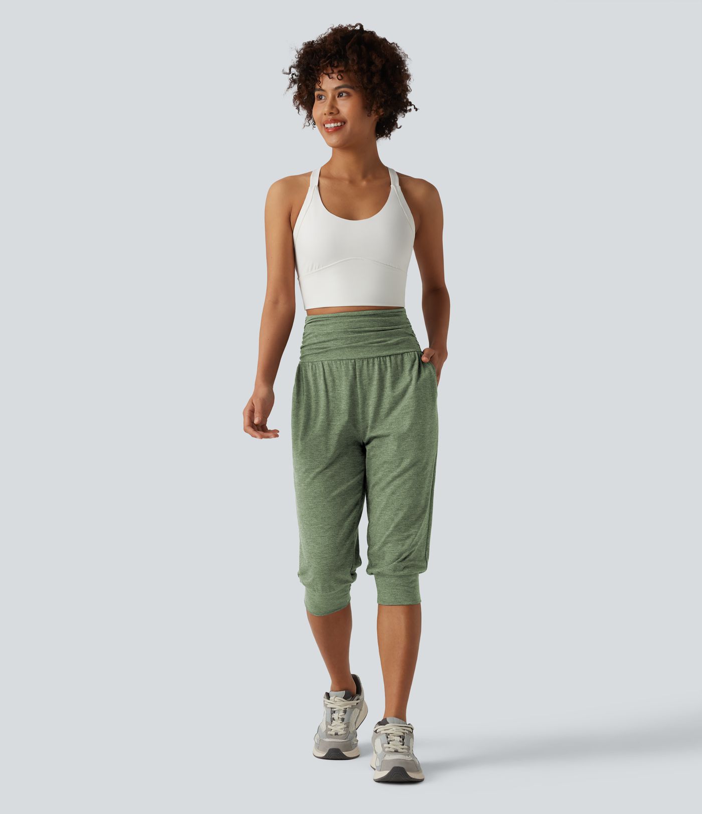 High Waisted Ruched Heathered Yoga Pedal Pushers Joggers with Pockets High Waisted Ruched Heathered Yoga Pedal Pushers Joggers with Pockets