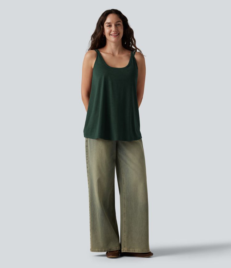 U-Neck Built-in Bra Loose Fit Casual Tank Top U-Neck Built-in Bra Loose Fit Casual Tank Top
