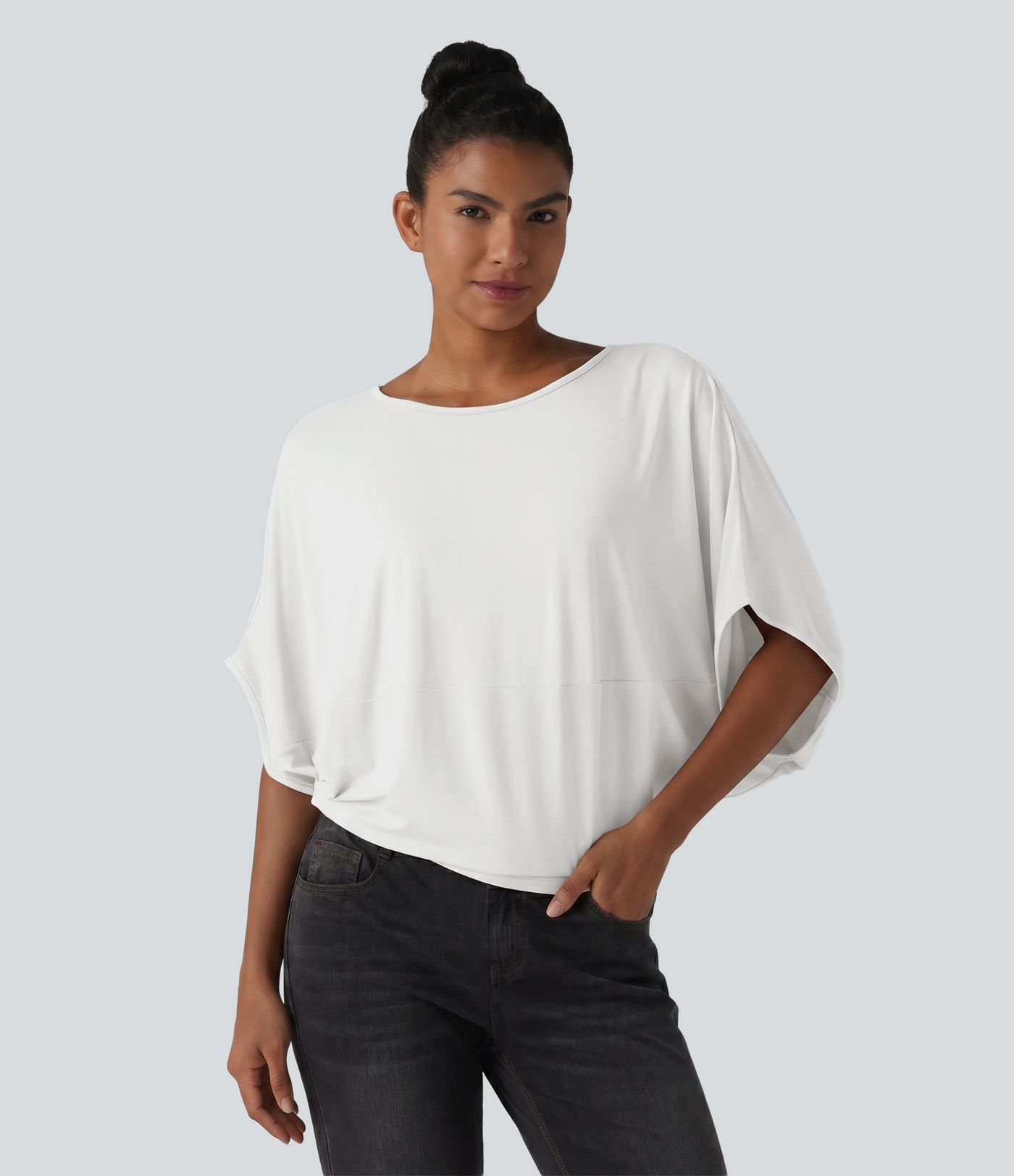 Round Neck Batwing Sleeve Relaxed Casual Top Round Neck Batwing Sleeve Relaxed Casual Top