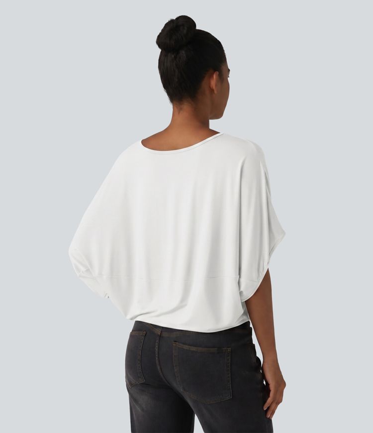 Round Neck Batwing Sleeve Relaxed Casual Top Round Neck Batwing Sleeve Relaxed Casual Top