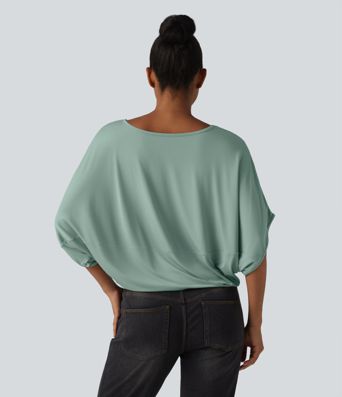 Round Neck Batwing Sleeve Relaxed Casual Top Round Neck Batwing Sleeve Relaxed Casual Top