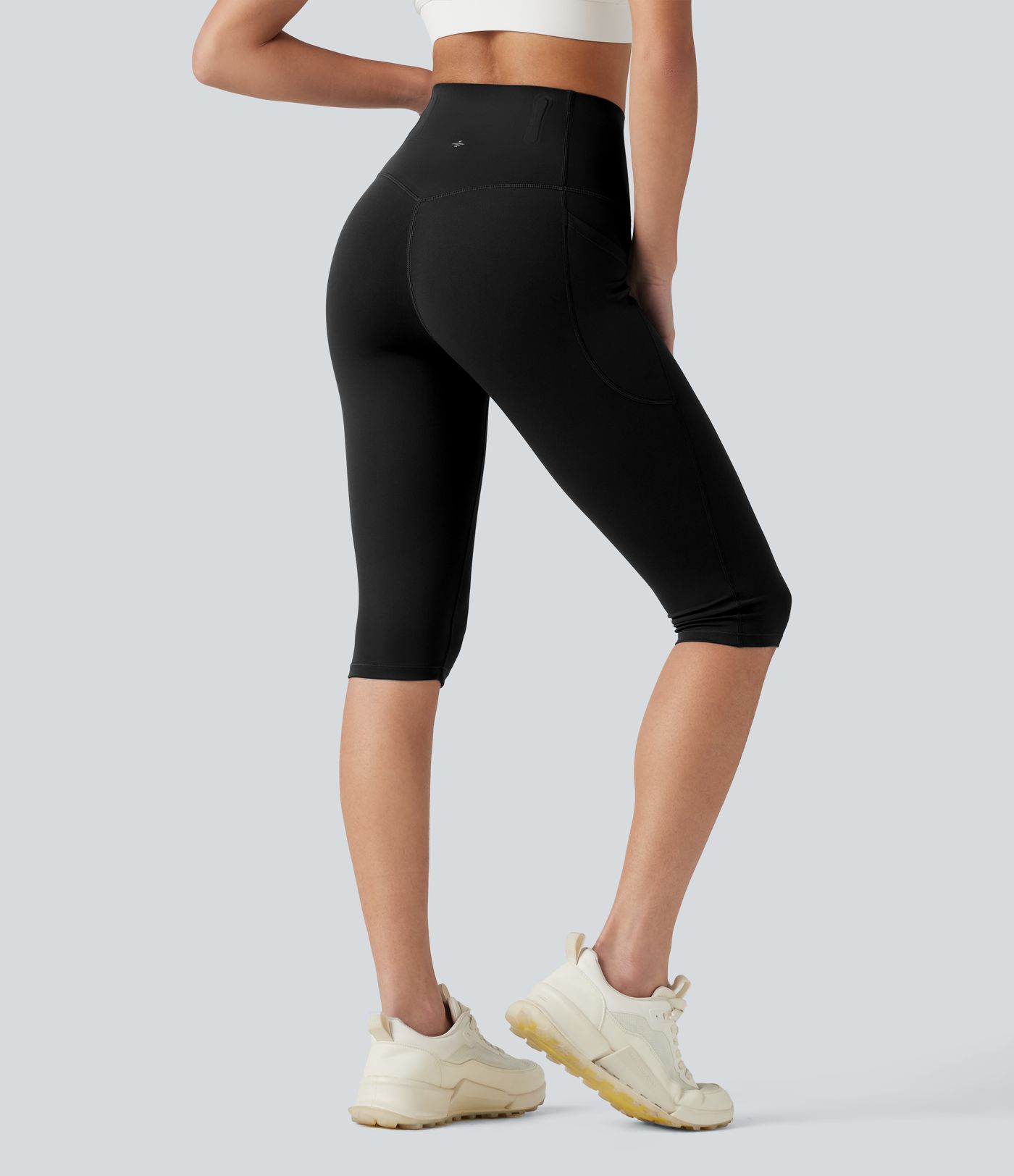 Halara UltraSculpt™ High Waisted Anti-Roll Tummy Control Shaping Workout Pedal Pushers Leggings with Pockets