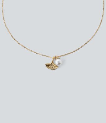 Pearl and Ginkgo Pendant Necklace