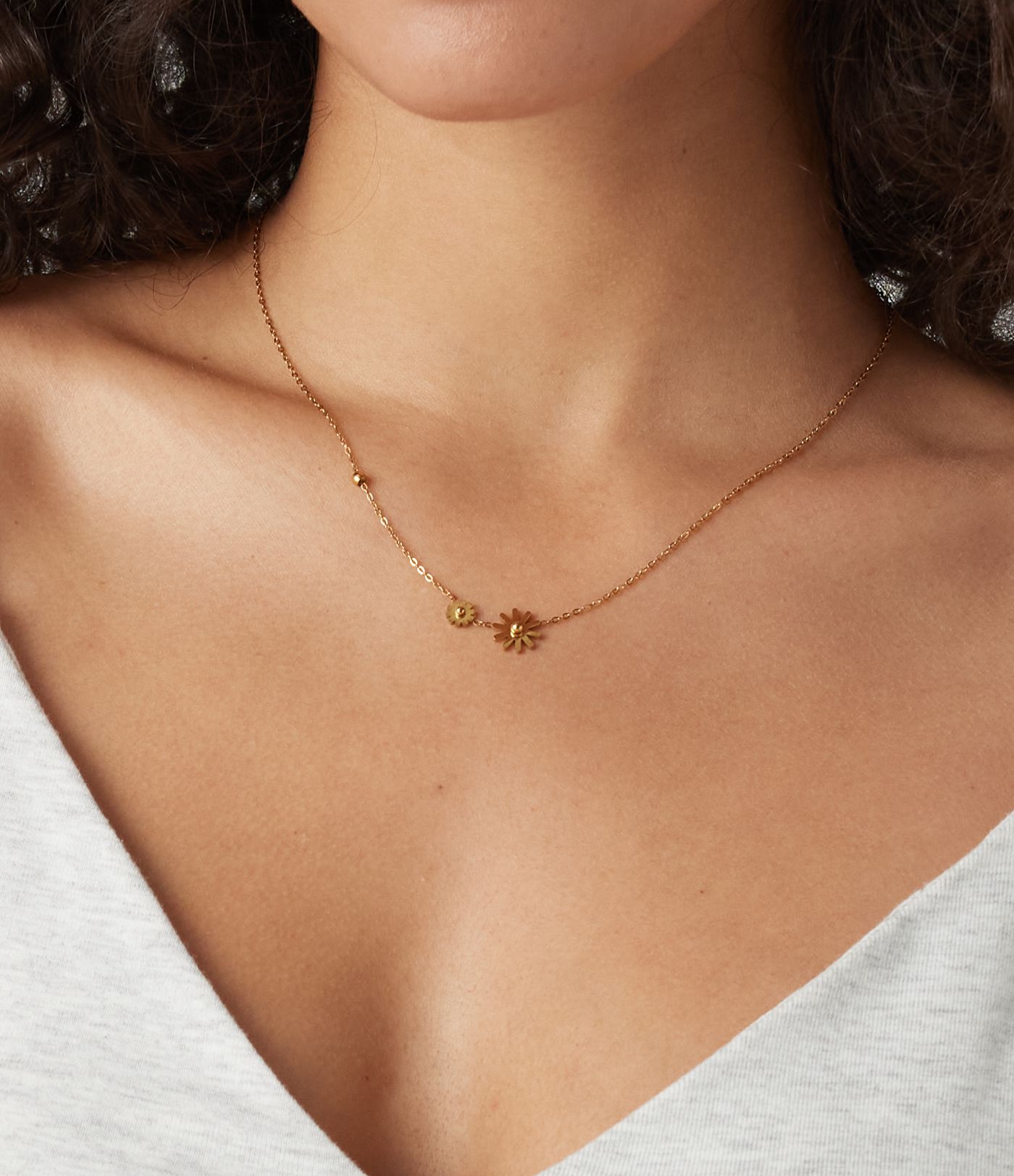 Floral Pendant Necklace
