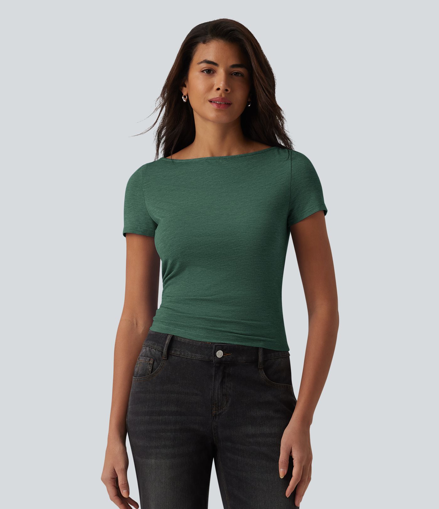 Kurzarm-T-Shirt mit Bootsausschnitt und Raffungen
