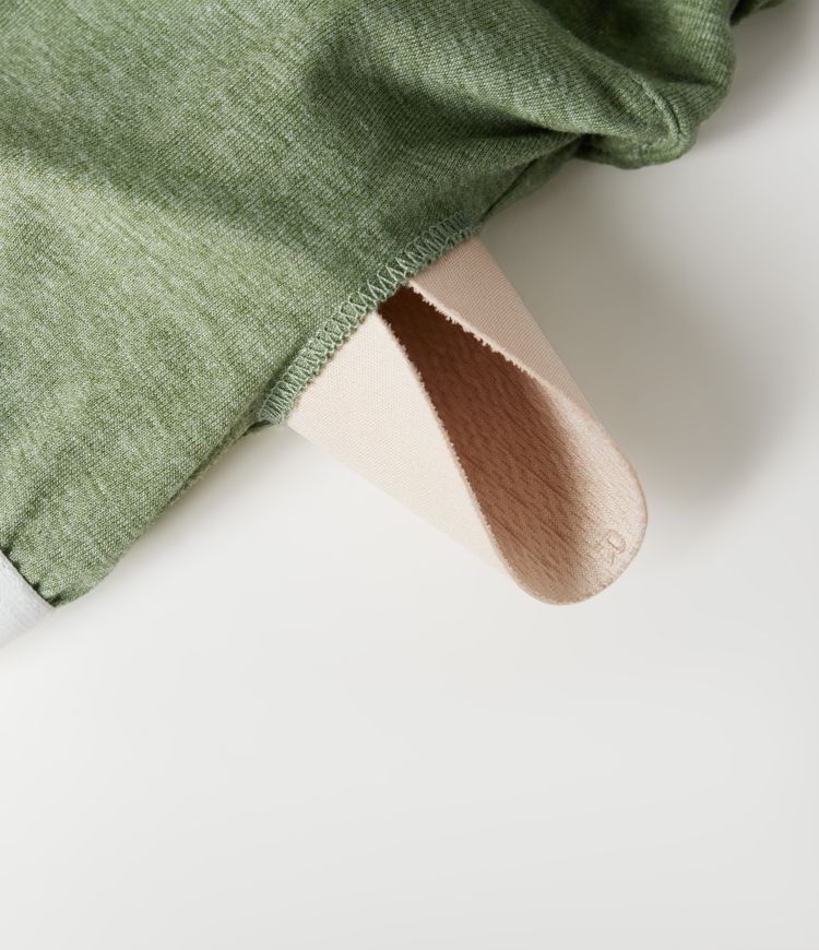 Maxikleid mit Neckholder, Seitentaschen, integriertem BH und Bindebändern hinten