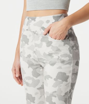 Halara Flex™ High Waisted Camo Bootcut Casual Jeans with Pockets