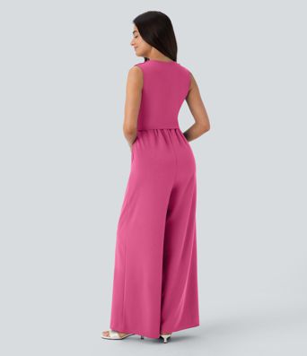 Ärmelloser, geraffter Party-Jumpsuit mit V-Ausschnitt, Seitentaschen und unsichtbarem Reißverschluss - pipi-praktisch