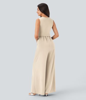 Ärmelloser, geraffter Party-Jumpsuit mit V-Ausschnitt, Seitentaschen und unsichtbarem Reißverschluss - pipi-praktisch Ärmelloser, geraffter Party-Jumpsuit mit V-Ausschnitt, Seitentaschen und unsichtbarem Reißverschluss - pipi-praktisch