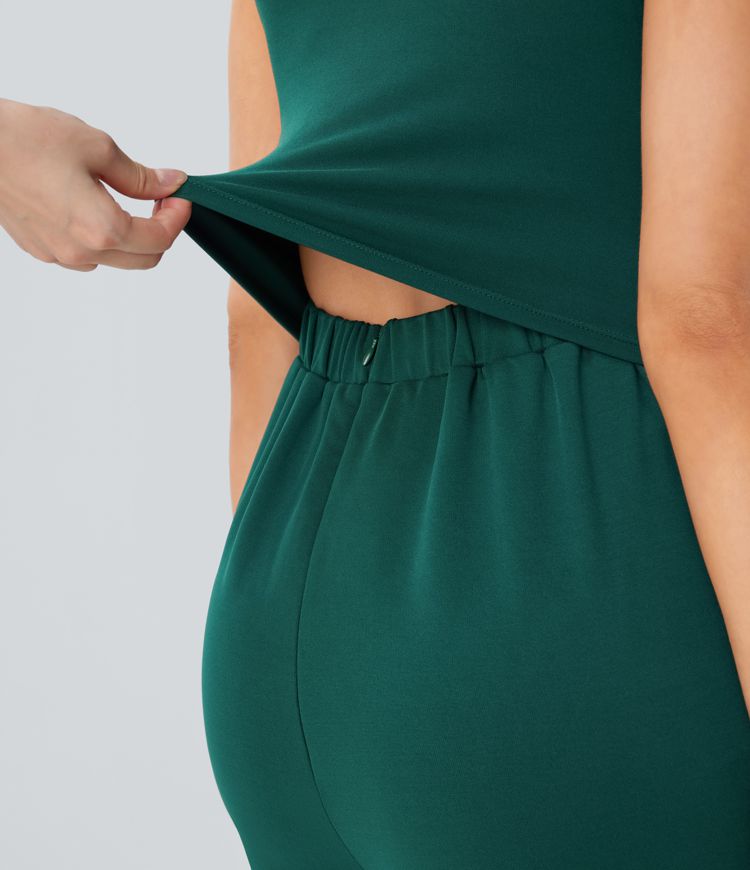 Ärmelloser, geraffter Party-Jumpsuit mit V-Ausschnitt, Seitentaschen und unsichtbarem Reißverschluss - pipi-praktisch