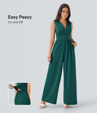 Ärmelloser, geraffter Party-Jumpsuit mit V-Ausschnitt, Seitentaschen und unsichtbarem Reißverschluss - pipi-praktisch