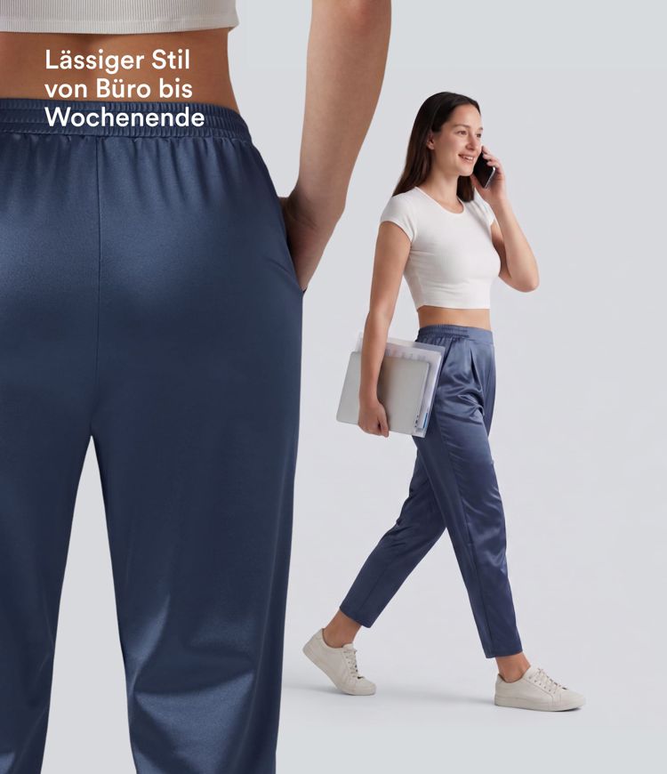 Lässige, schmal zulaufende Hose aus Satin mit hohem Bund und Seitentaschen
