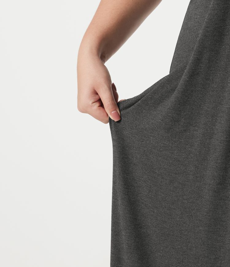 Plus Size Halter Tie Back Maxi Dress with Pockets Plus Size Halter Tie Back Maxi Dress with Pockets