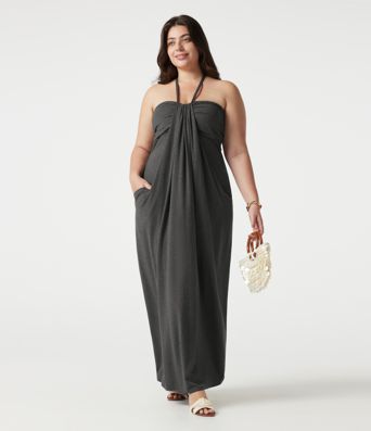 Plus Size Halter Tie Back Maxi Dress with Pockets Plus Size Halter Tie Back Maxi Dress with Pockets