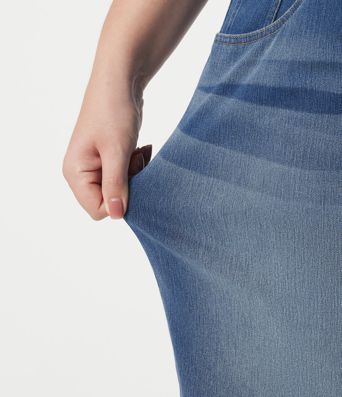 Halara Flex™ Denim Plus Size High Waisted Crossover Tummy Control Casual Baggy Shorts with Pockets