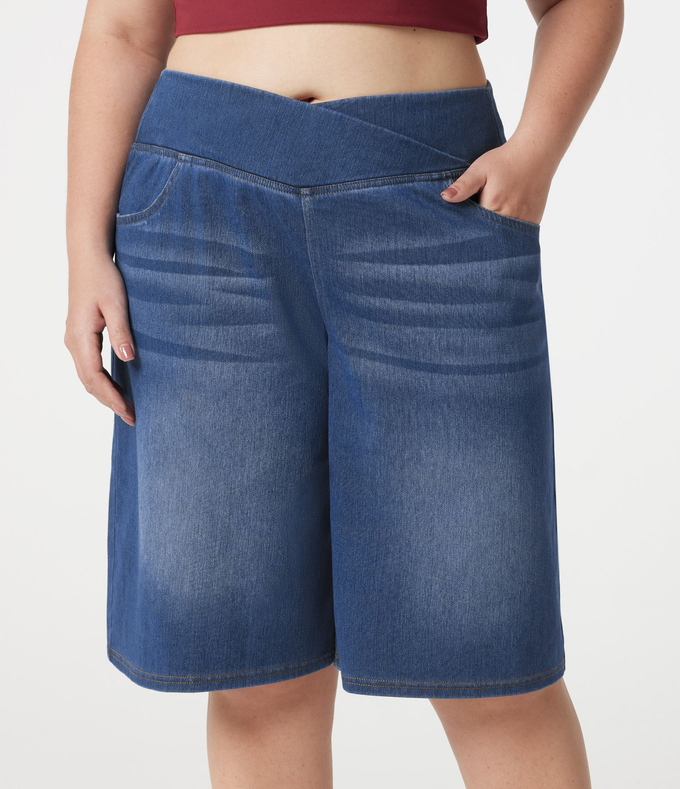 Halara Flex™ shorts vaqueros para tallas grandes, cintura alta cruzada, control de abdomen, estilo casual holgado con bolsillos Halara Flex™ shorts vaqueros para tallas grandes, cintura alta cruzada, control de abdomen, estilo casual holgado con bolsillos