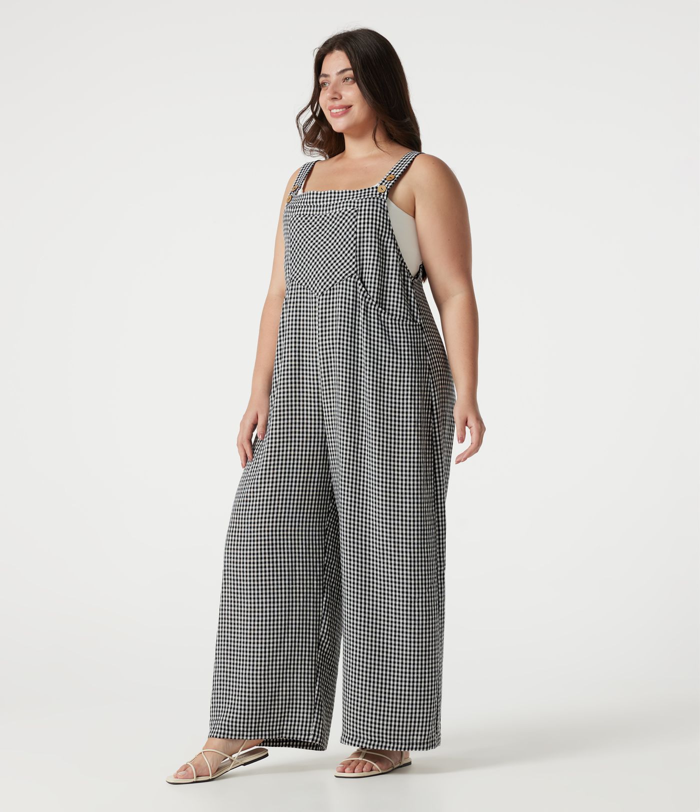 Lässige Latzhose in Leinenoptik mit mehreren Taschen und Karomuster - Plus-Size