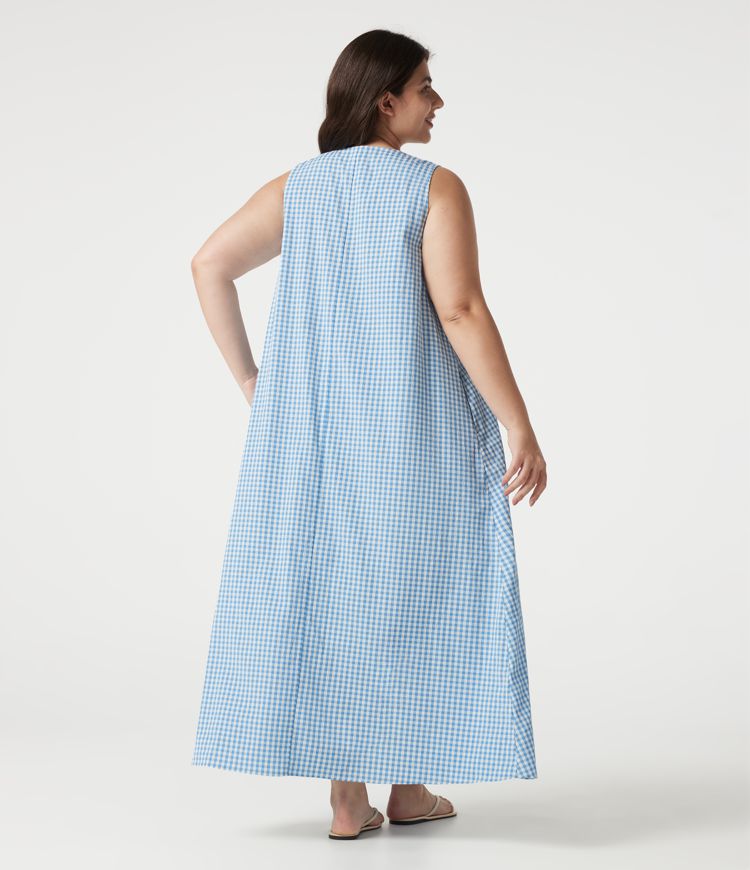 Plus Size Round Neck Sleeveless Midi Crinkle Gingham Casual Tank Dress with Pockets