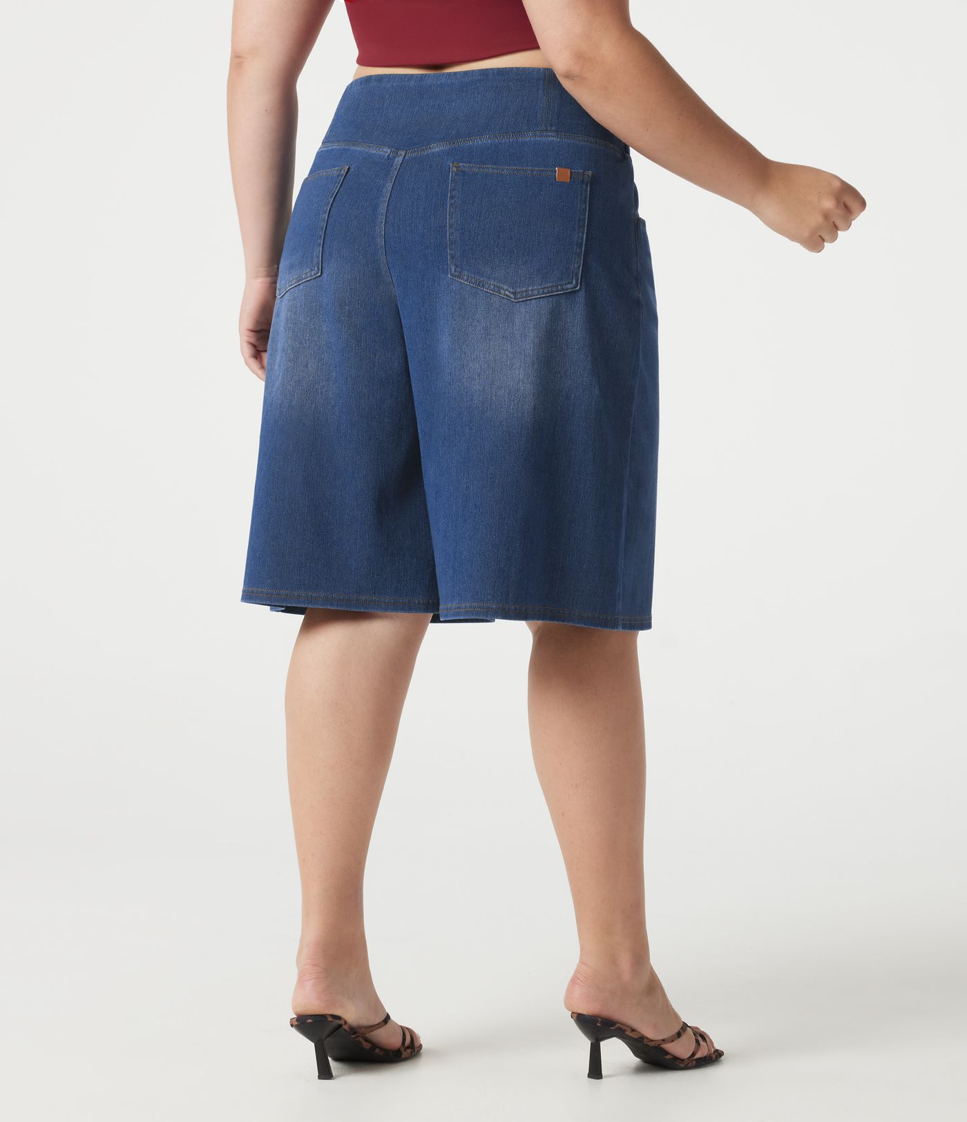Halara Flex™ shorts vaqueros para tallas grandes, cintura alta cruzada, control de abdomen, estilo casual holgado con bolsillos Halara Flex™ shorts vaqueros para tallas grandes, cintura alta cruzada, control de abdomen, estilo casual holgado con bolsillos