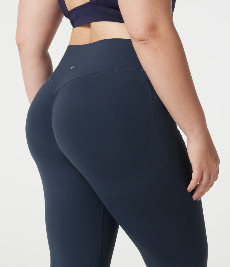 Halara UltraSculpt™ Plus Size High Waisted Scrunch Butt Lifting Tummy Control Shaping Yoga Flare Leggings with Pockets