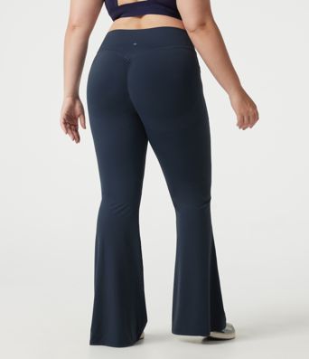 Halara UltraSculpt™ Plus Size High Waisted Scrunch Butt Lifting Tummy Control Shaping Yoga Flare Leggings with Pockets