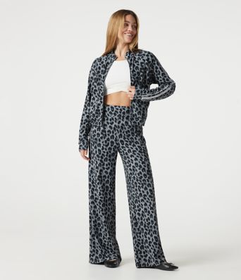 High Waisted Baggy Color Block Leopard Print Waffle Casual Pants with Pockets High Waisted Baggy Color Block Leopard Print Waffle Casual Pants with Pockets