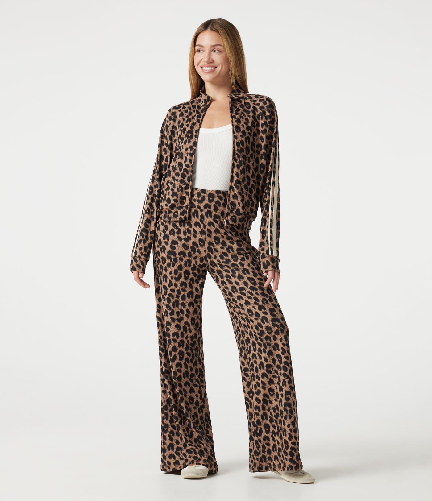 Stand Collar Zipper Long Sleeve Color Block Leopard Print Waffle Casual Jacket with Pockets Stand Collar Zipper Long Sleeve Color Block Leopard Print Waffle Casual Jacket with Pockets