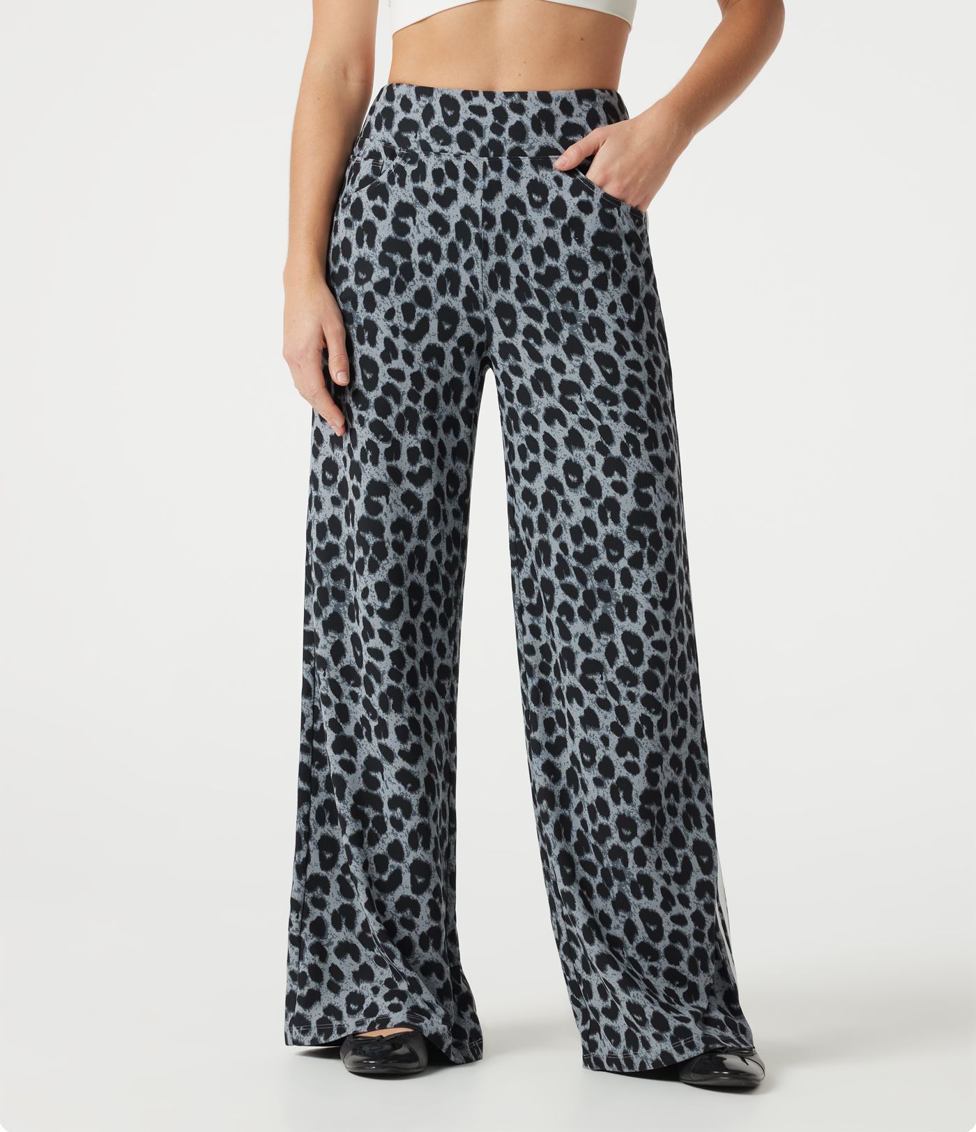 High Waisted Baggy Color Block Leopard Print Waffle Casual Pants with Pockets High Waisted Baggy Color Block Leopard Print Waffle Casual Pants with Pockets