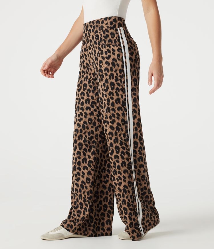 High Waisted Baggy Color Block Leopard Print Waffle Casual Pants with Pockets High Waisted Baggy Color Block Leopard Print Waffle Casual Pants with Pockets