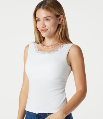 Ribbed Knit Scoop Neck U-back Contrast Lace Built-in Bra Casual Tank Top