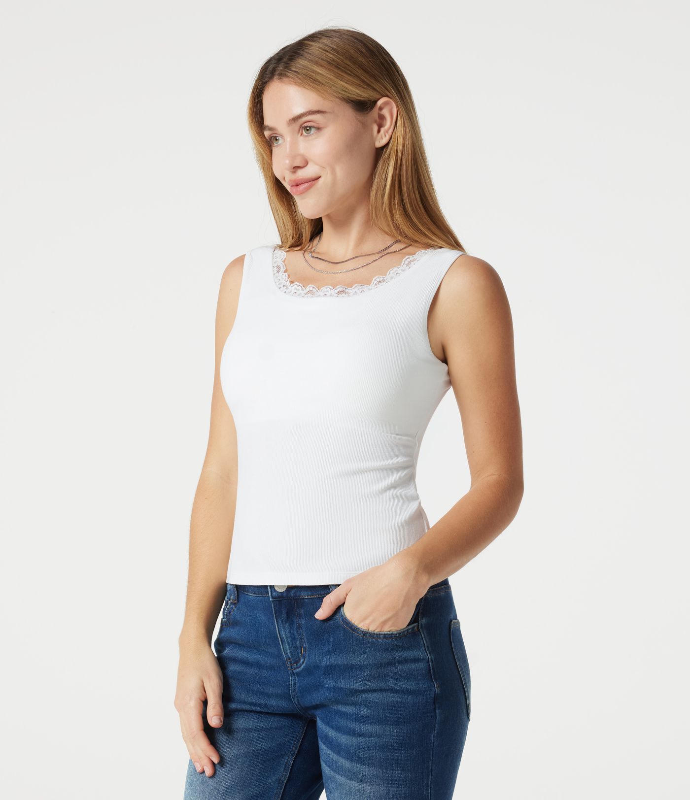 Ribbed Knit Scoop Neck U-back Contrast Lace Built-in Bra Casual Tank Top