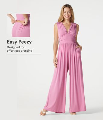 Ärmelloser, gerippter Jumpsuit mit V-Ausschnitt, Seitentaschen und integriertem BH - Easy Peezy Edition