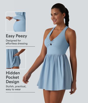 Breezeful™ - 2-in-1 Tennis-Minikleid mit V-Ausschnitt, Seitentaschen, integriertem BH und Racerback - schnelltrocknend, Easy Peezy Edition