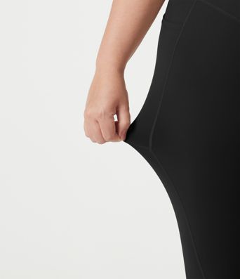 Halara UltraSculpt™ V-neck Crossover Backless Tummy Control Butt Lifting Built-in Bra Workout Plus Size Jumpsuit with Pockets