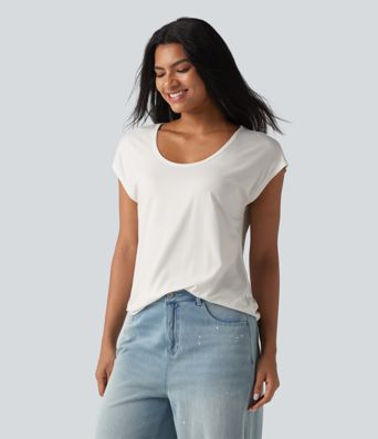 U-Neck Short Sleeve Casual T-Shirt U-Neck Short Sleeve Casual T-Shirt