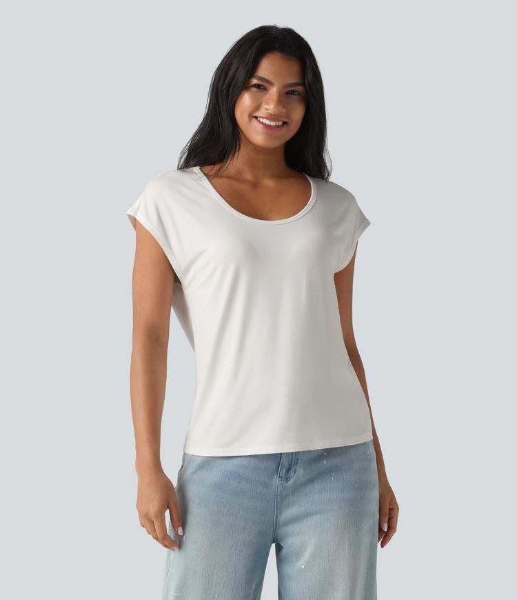 U-Neck Short Sleeve Casual T-Shirt U-Neck Short Sleeve Casual T-Shirt