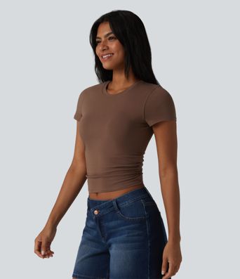 Halara Cotton Jersey - Lässiges, gerafftes T-Shirt mit Rundhalsausschnitt, kurzen Ärmeln und integriertem BH